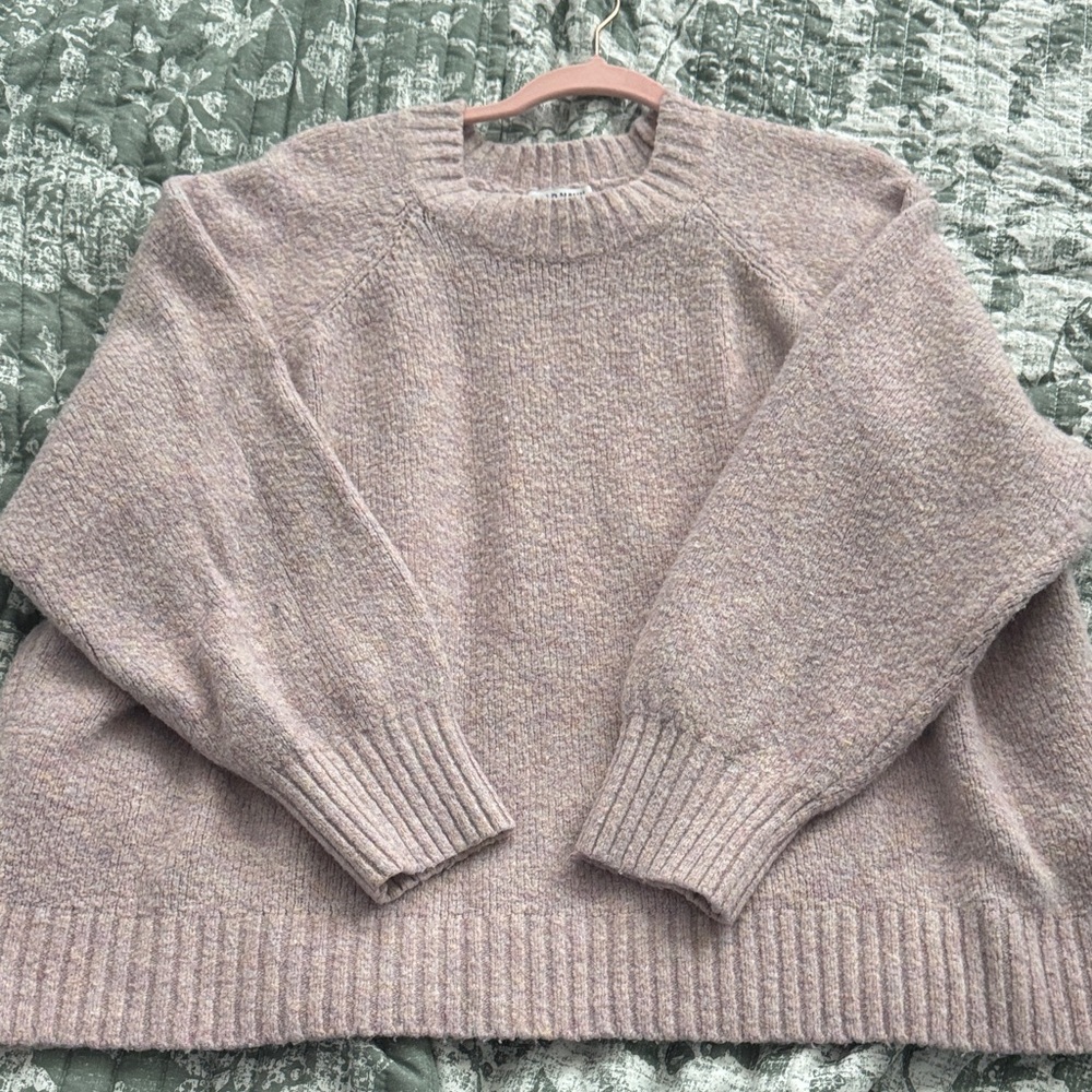 Old Navy Women's Sweater in Soft Mauve